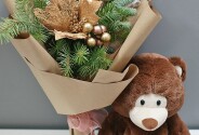 New Year bouquet of ornaments and tree, and a bear gift with candies — photo 3